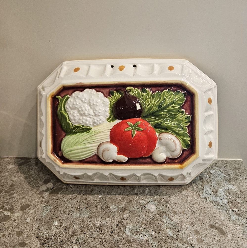 Vintage Ceramic Vegetables Design Handpainted Embossed Wall Hang